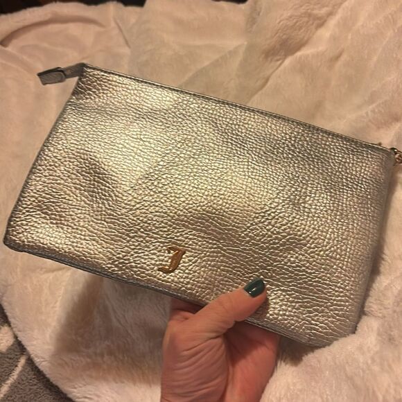 Juicy Couture LOVE Pebbled Leather Clutch Wristlet - Picture 4 of 16